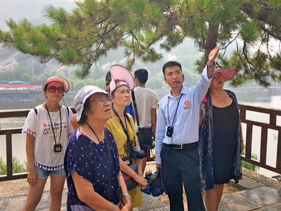 龍門風物迎客心，優(yōu)質(zhì)服務(wù)展溫情——記龍門景區(qū)管理與服務(wù)的正能量實踐